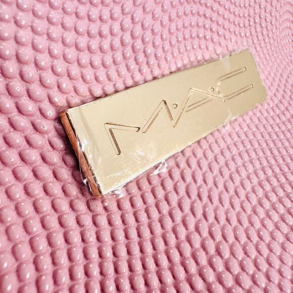 MAC Cosmetics NEW Pebbled Pink Cosmetics Makeup Travel Bag with Gold Hardware - Picture 4 of 8